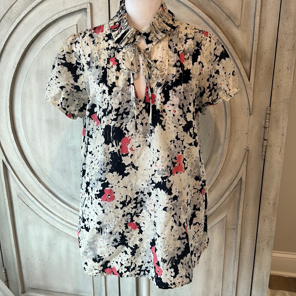 Ann Taylor Loft ruffle neck puff sleeve blouse